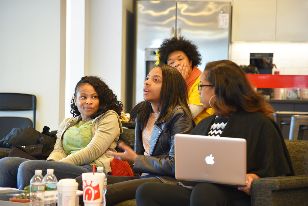 Nashirah Felder, IHHE student, asks legal question to panel. 
(from left to right) 
Kyree Holmes, Nashirah Felder and Kiyla Armstead